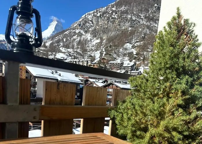 Matterhornview Viktoria B Apartament *